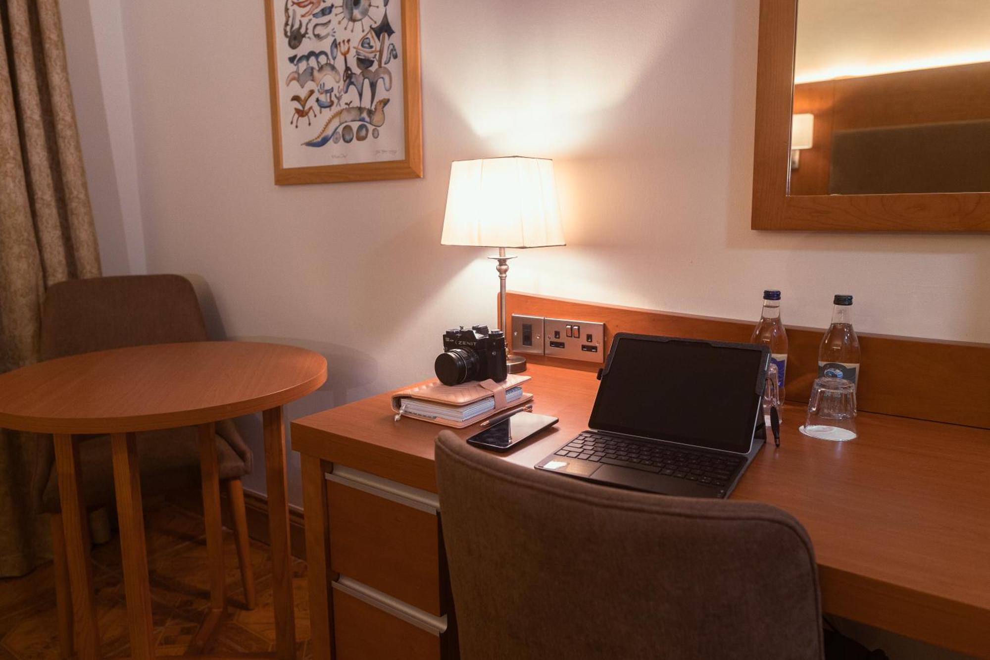 Uppercross House Hotel — Photos 1